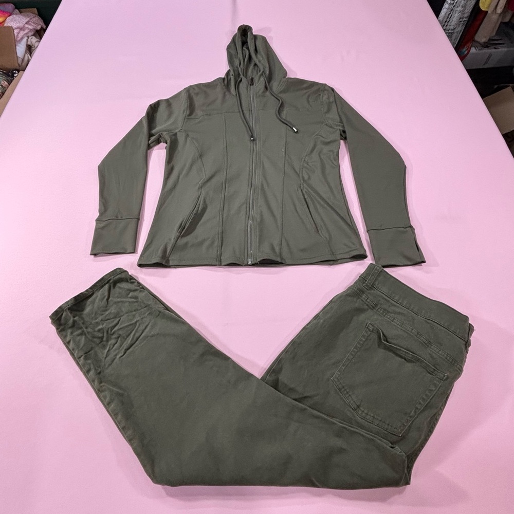 Three Pieces Set. Green Jacket2X, Inoah shirt and GreenDenim Chaps. - Picture 5 of 13